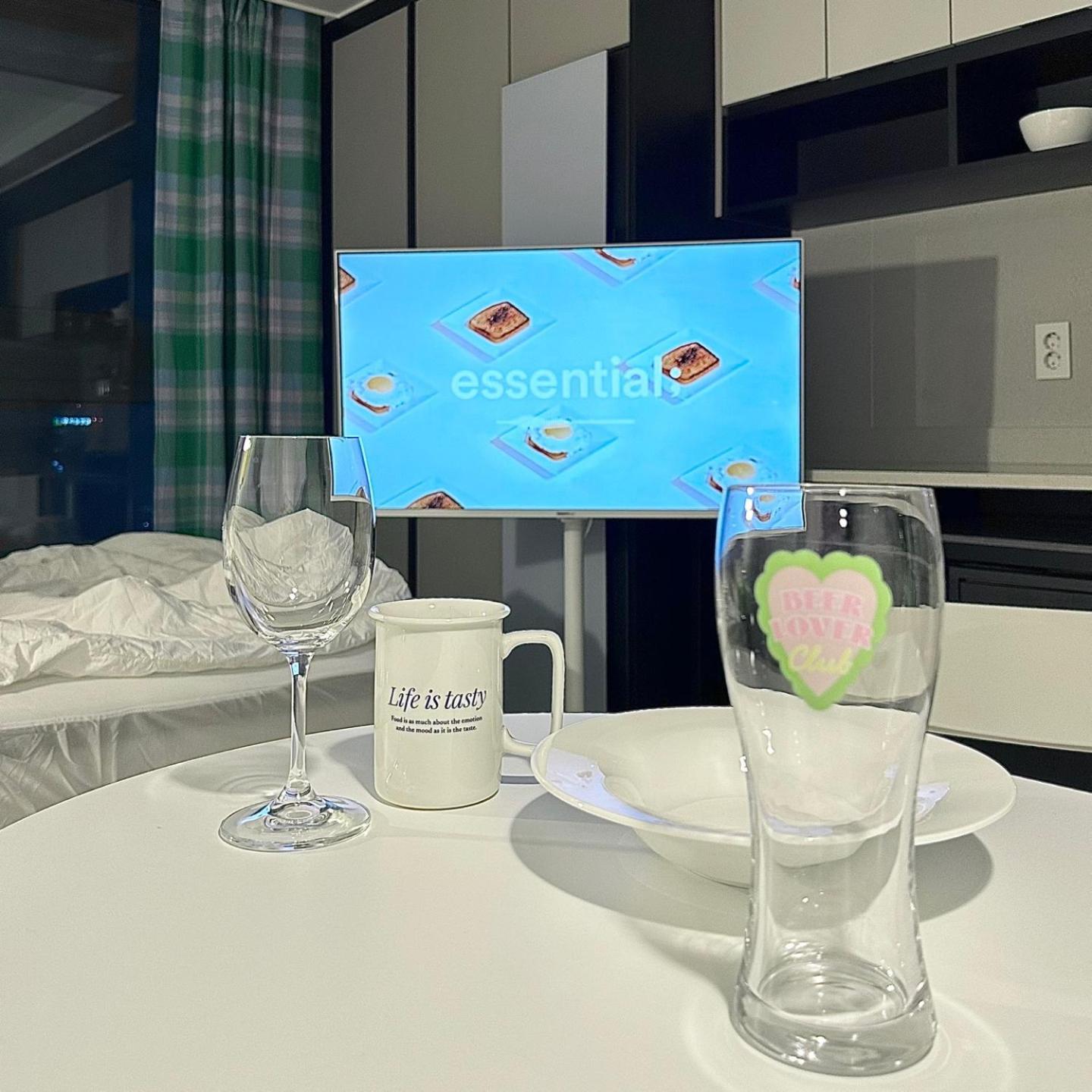 Dongseongro Meomoom Apartment Daegu Phòng bức ảnh