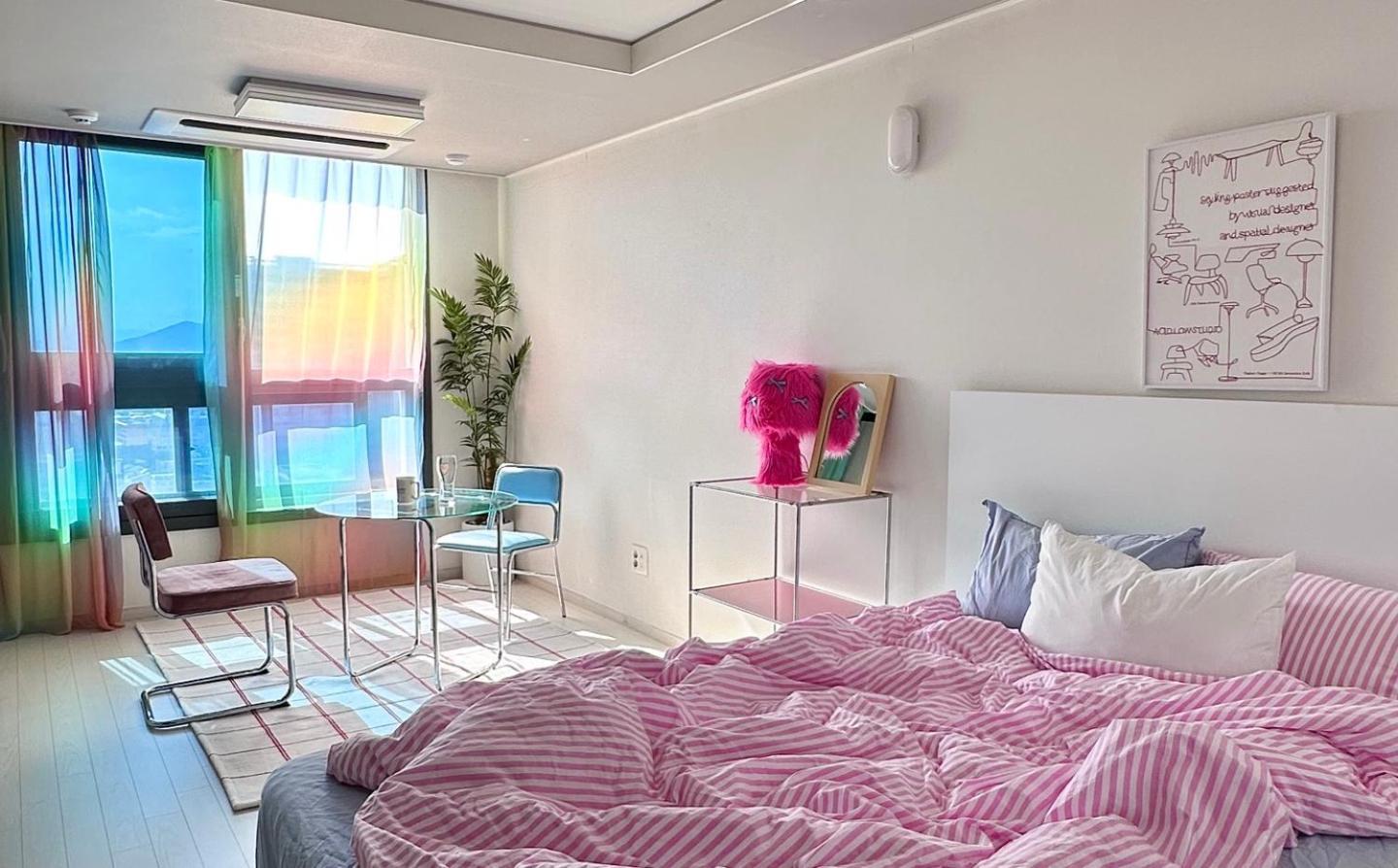 Dongseongro Meomoom Apartment Daegu Phòng bức ảnh