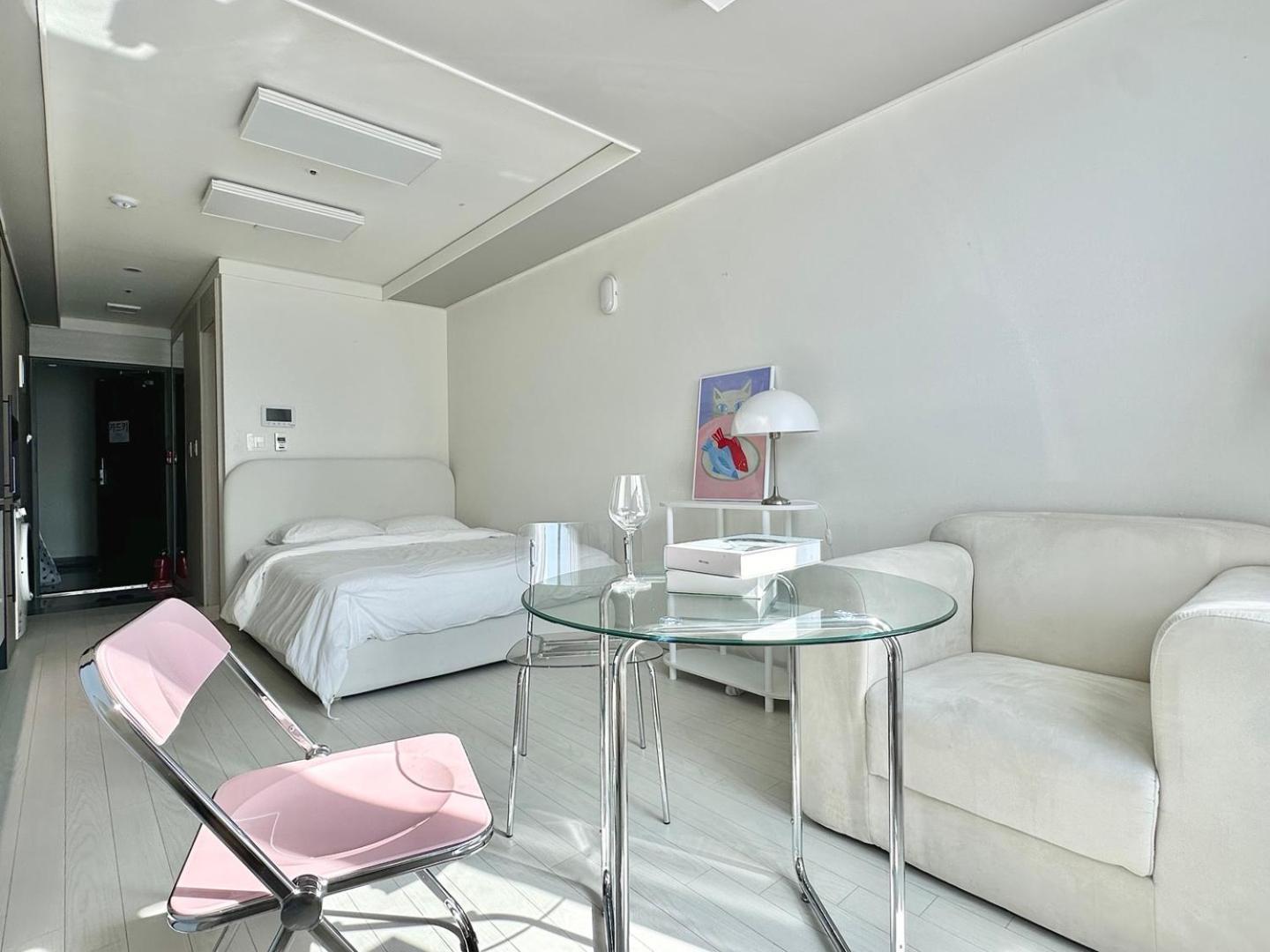 Dongseongro Meomoom Apartment Daegu Phòng bức ảnh
